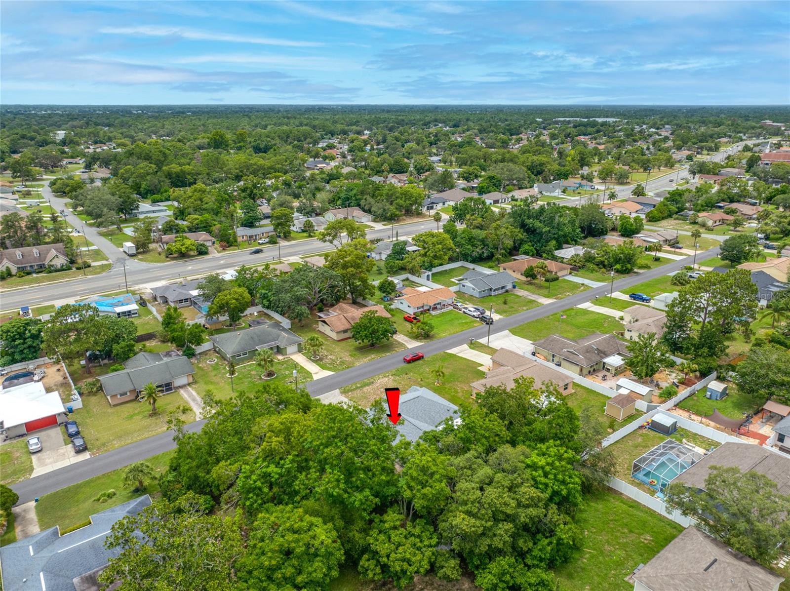Listing photo id 40 for 2424 Keeport Drive