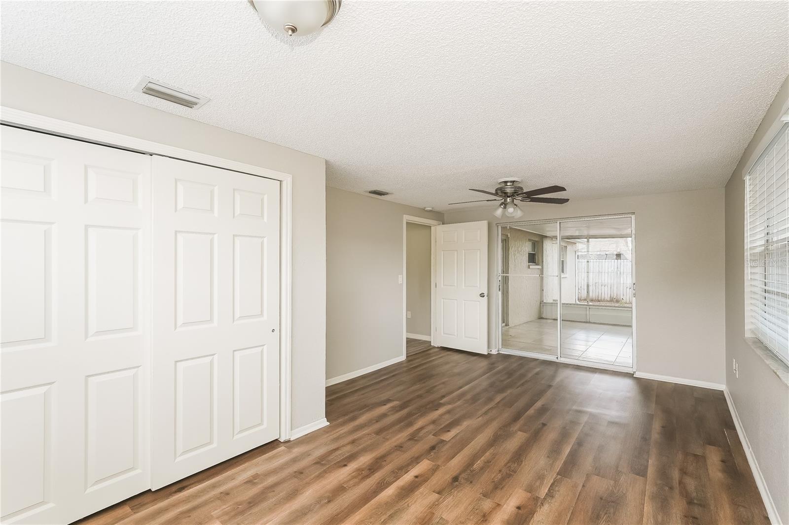 Image 7 of 15 For 4832 Dogwood Street