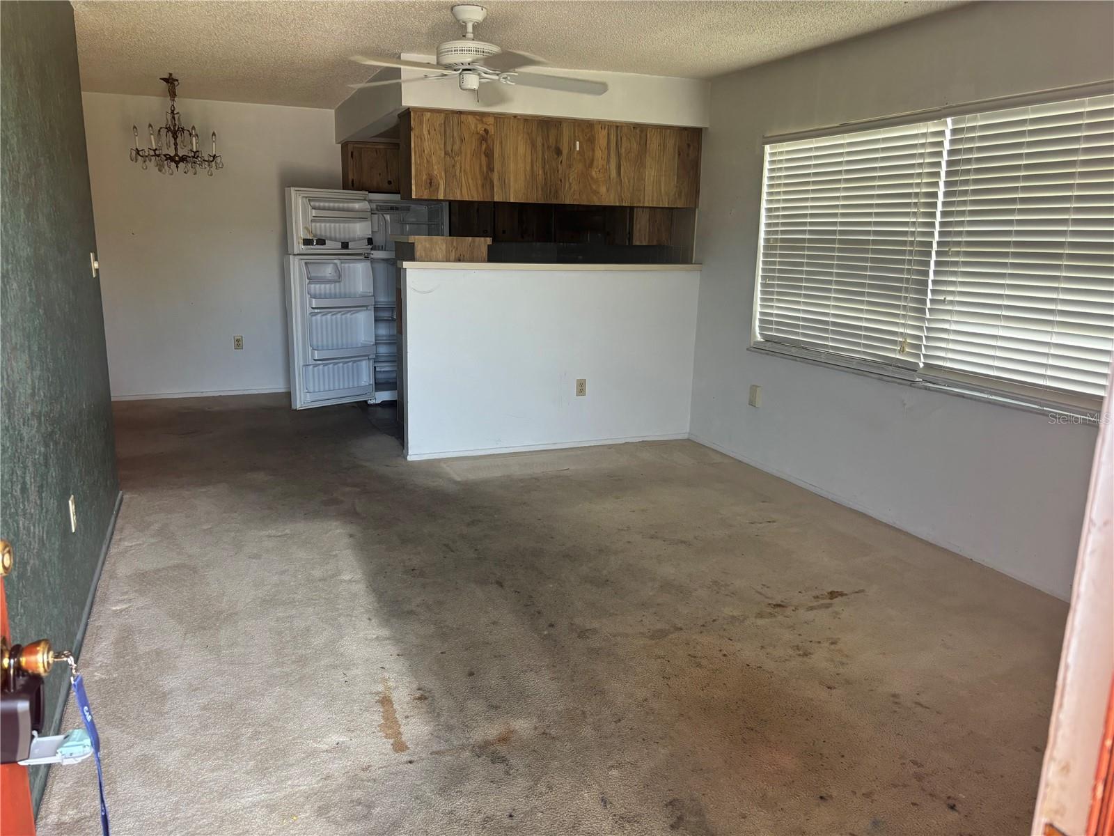 Image 12 of 17 For 6125 Chesham Drive 1