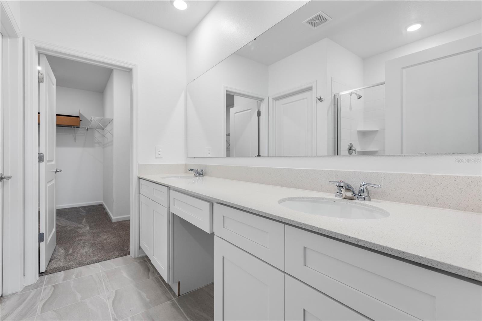 Image 19 of 53 For 575 Jett Lane