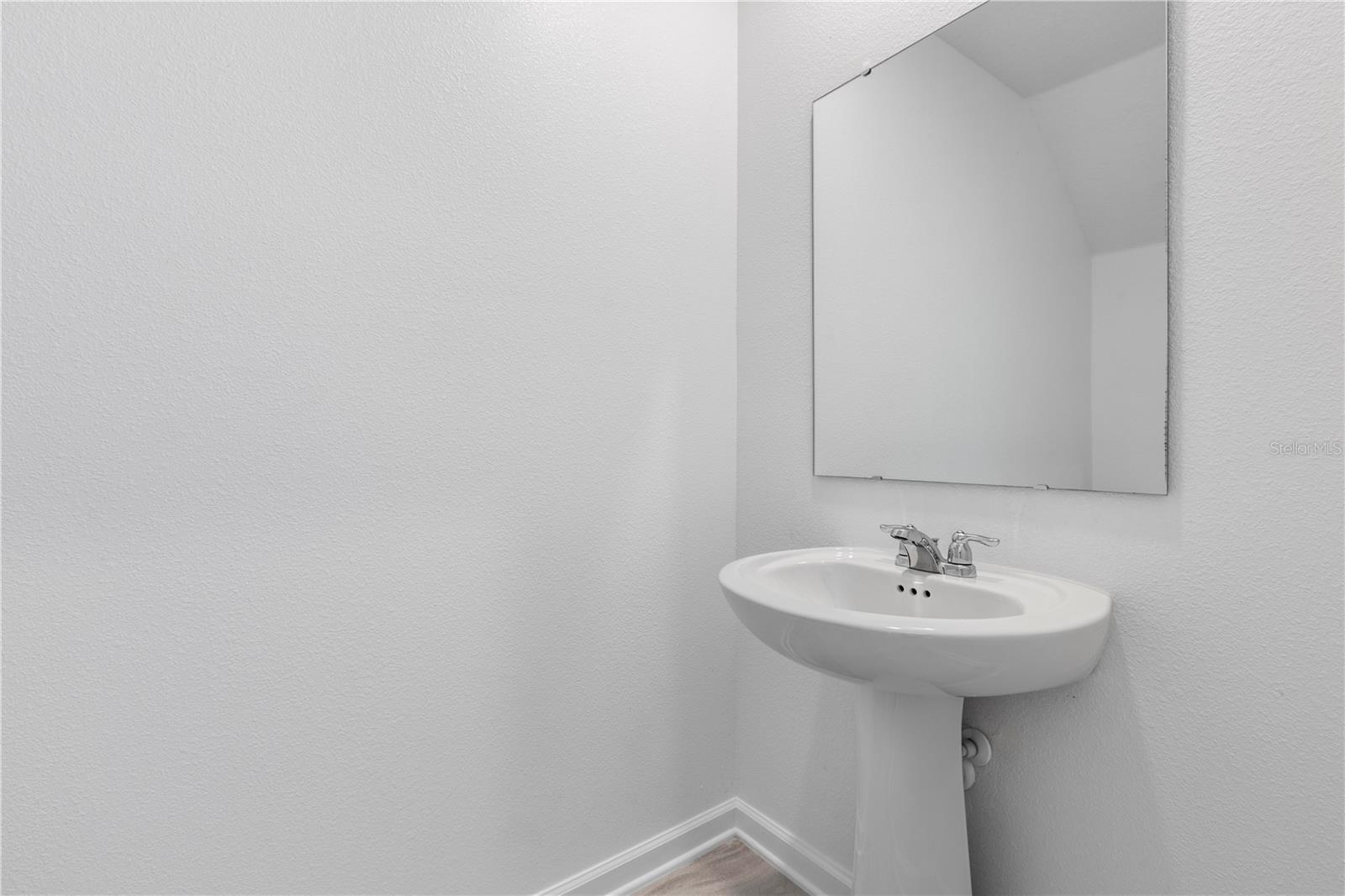 Image 5 of 53 For 575 Jett Lane