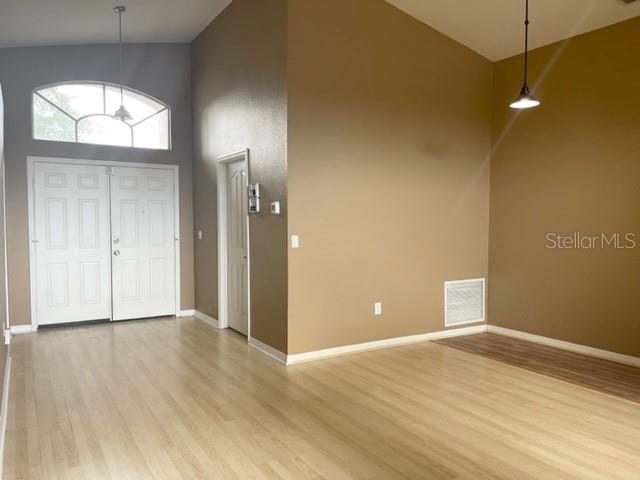 Image 5 of 48 For 1235 Yardley Drive