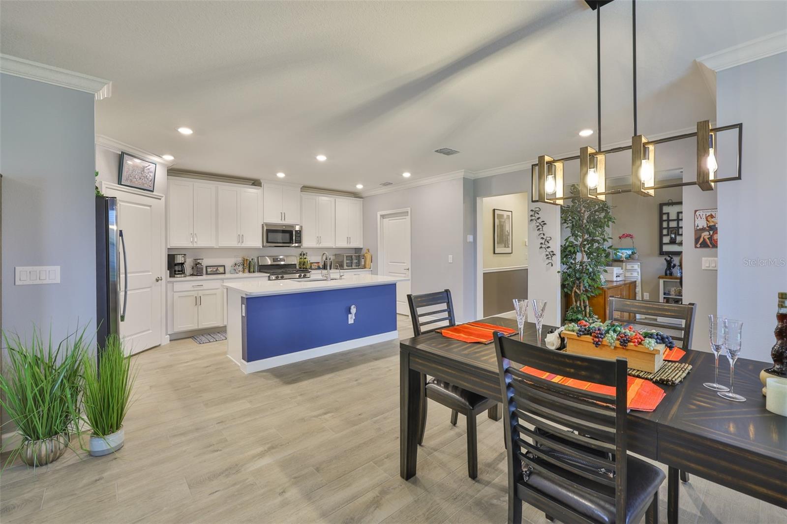 Image 26 of 39 For 17255 Holly Well Avenue