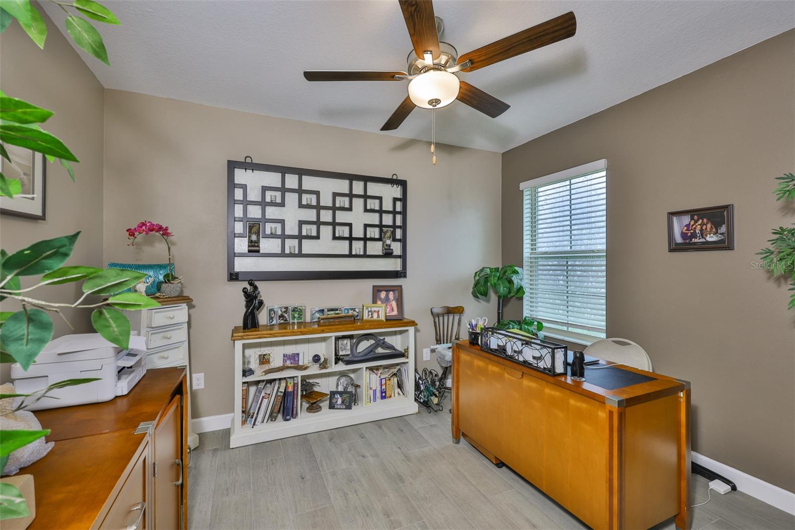 Image 32 of 39 For 17255 Holly Well Avenue