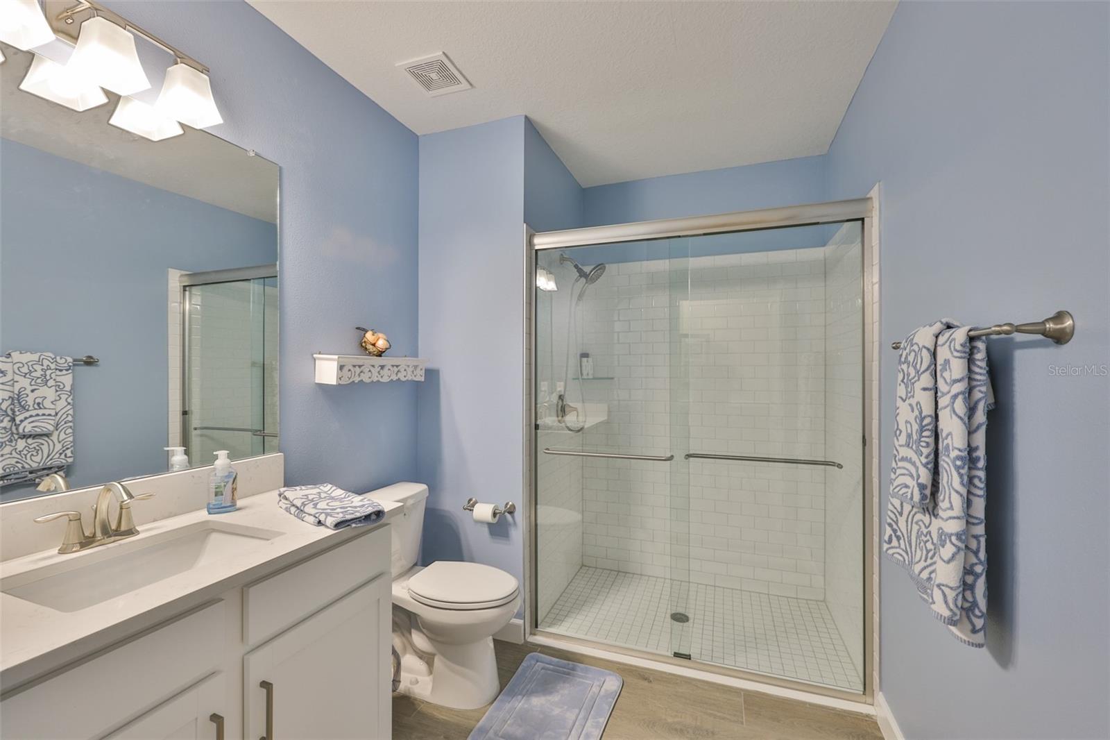 Image 33 of 39 For 17255 Holly Well Avenue