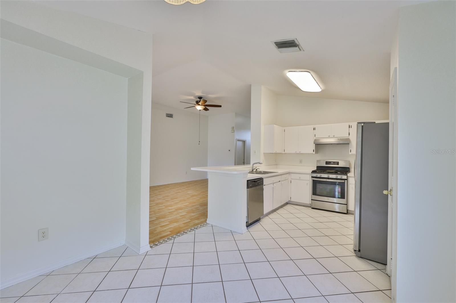 Image 14 of 40 For 1611 Bondurant Way