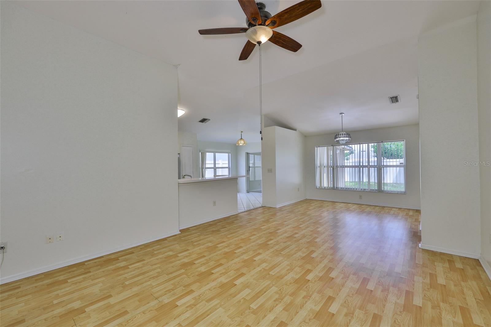 Image 6 of 40 For 1611 Bondurant Way