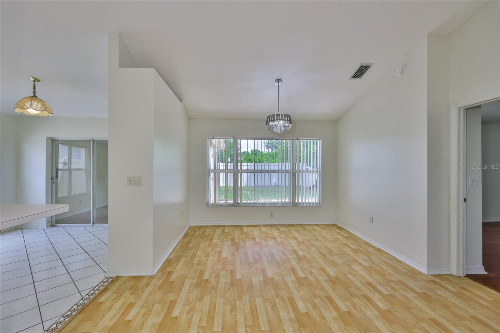 Image 8 of 40 For 1611 Bondurant Way