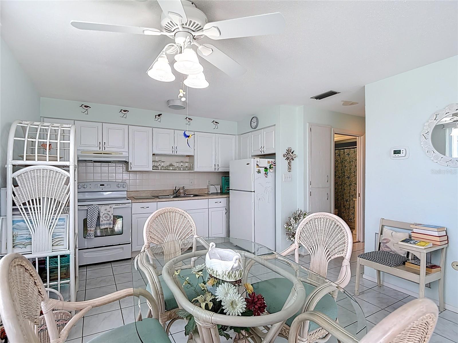 Image 12 of 40 For 4360 Tahitian Gardens Circle H