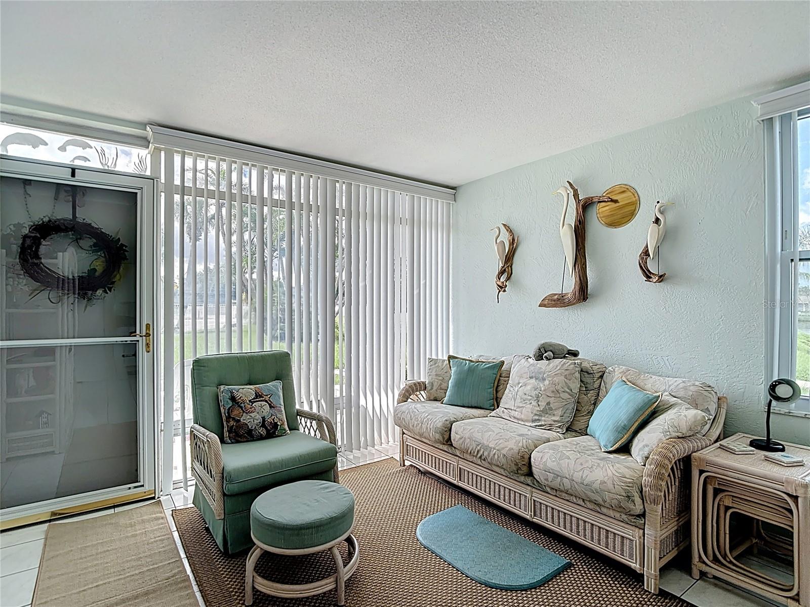 Image 9 of 40 For 4360 Tahitian Gardens Circle H