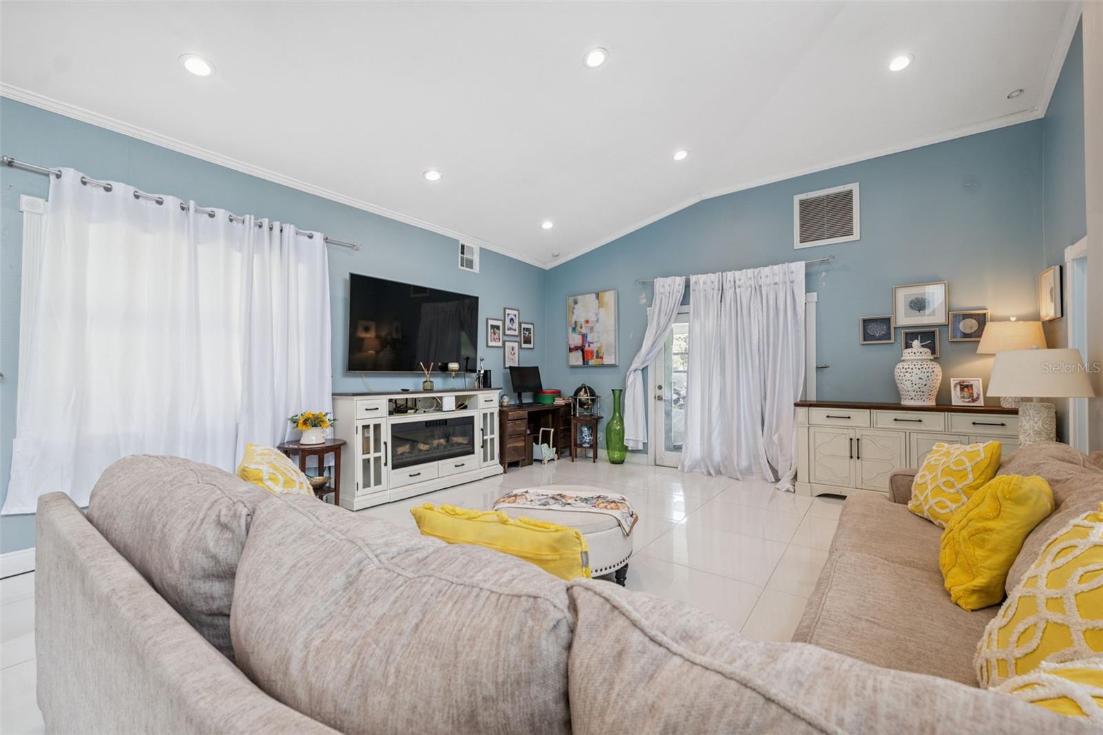 Image 11 of 28 For 4527 Redcoat Drive