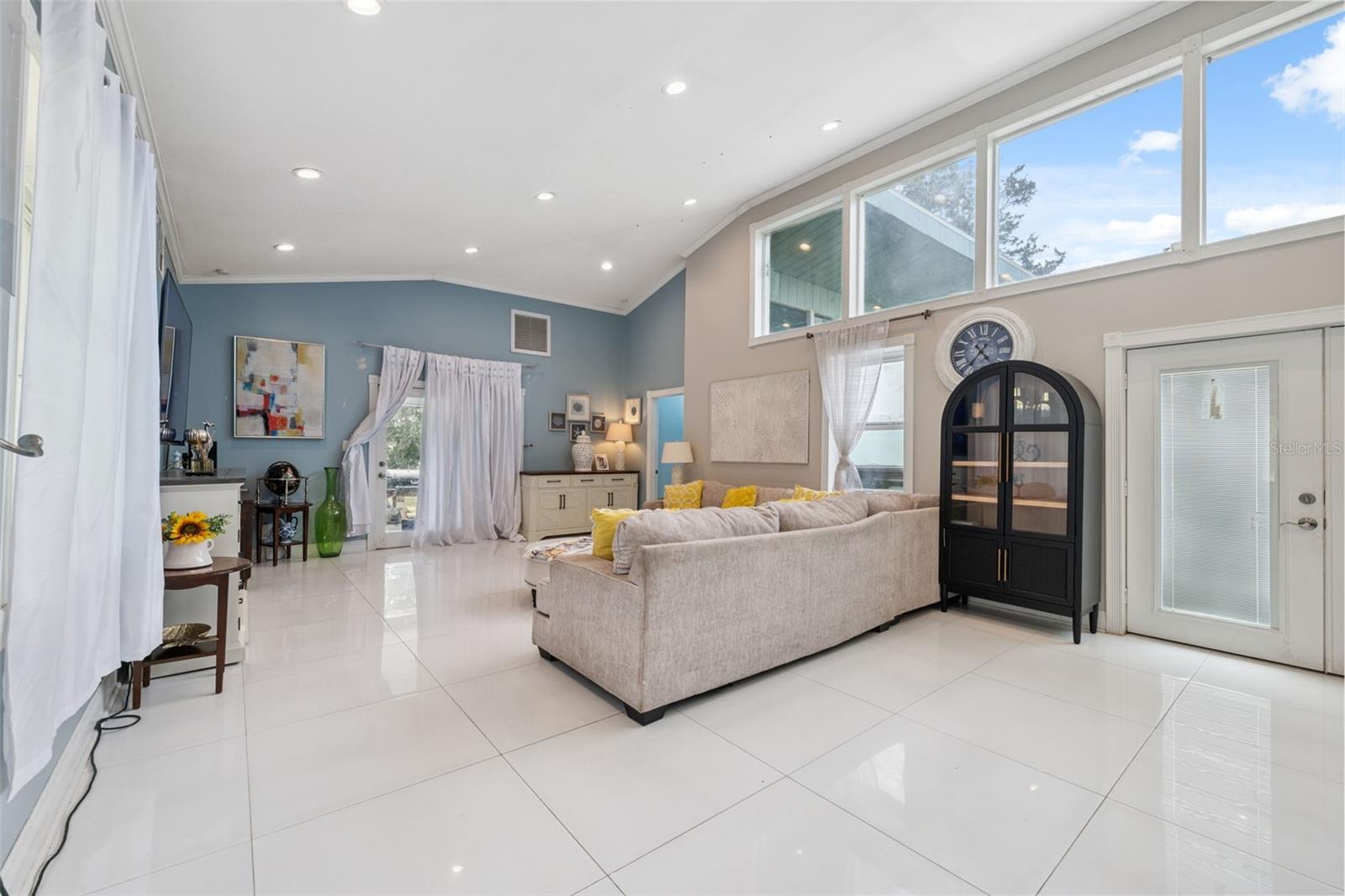 Image 12 of 28 For 4527 Redcoat Drive