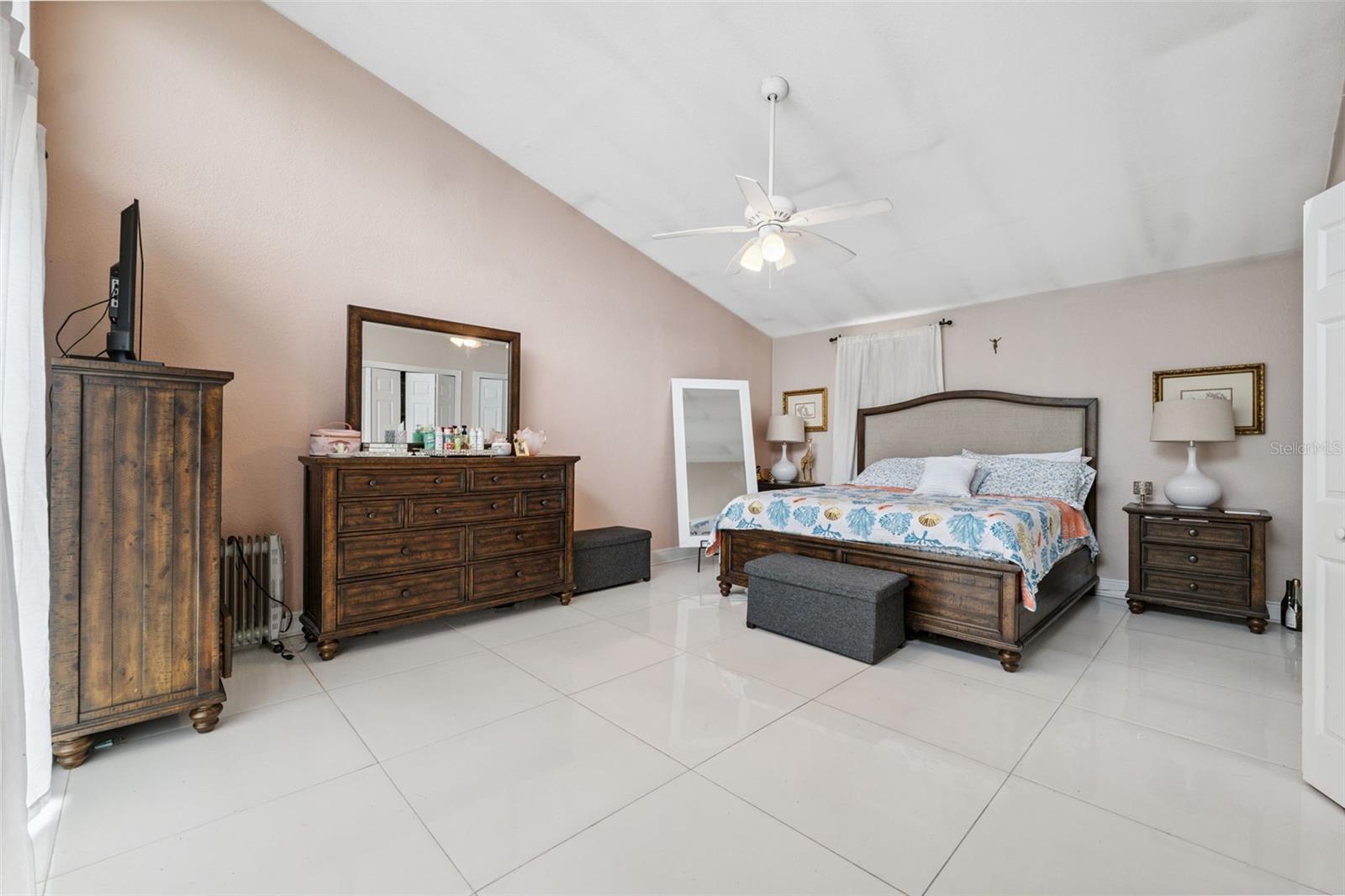 Image 18 of 28 For 4527 Redcoat Drive