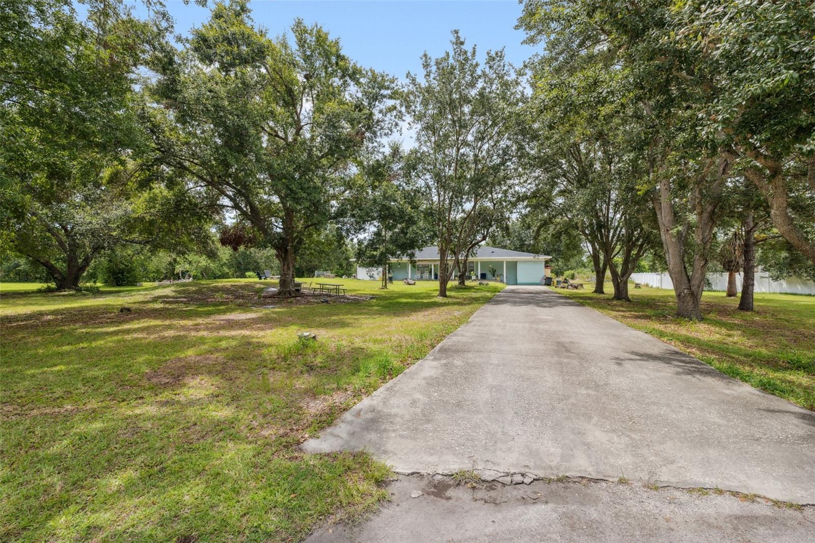 Image 4 of 28 For 4527 Redcoat Drive