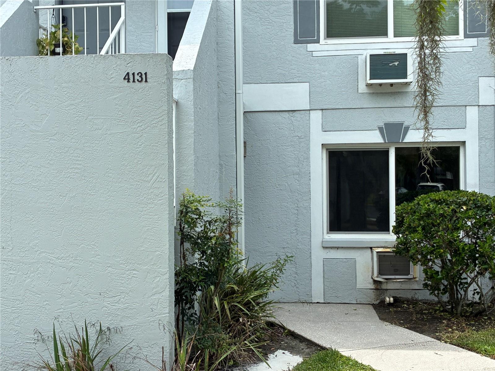 Details for 4131 Dolphin Drive 4131, TAMPA, FL 33617