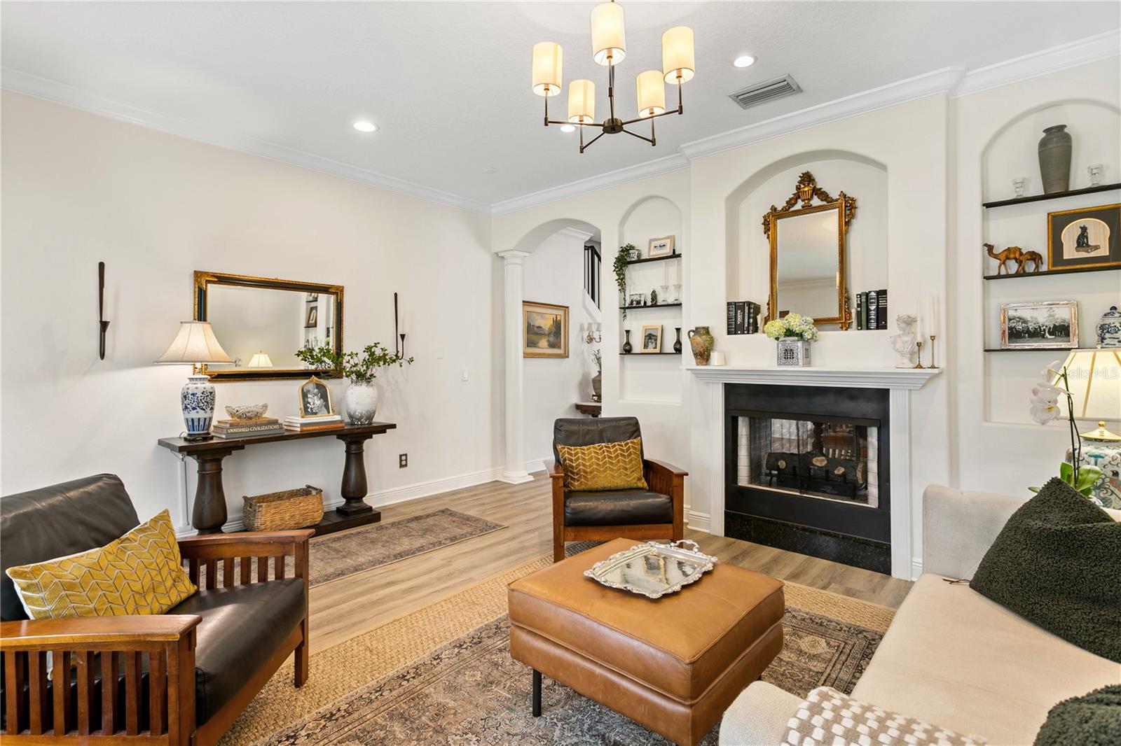 Image 6 of 46 For 3814 Sevilla Street