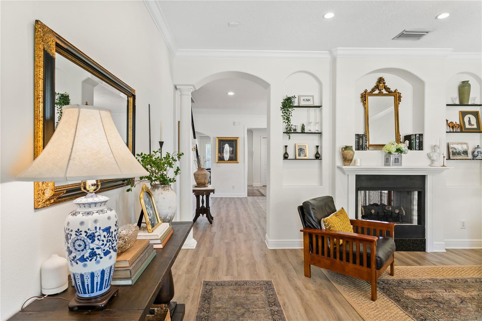 Image 7 of 46 For 3814 Sevilla Street