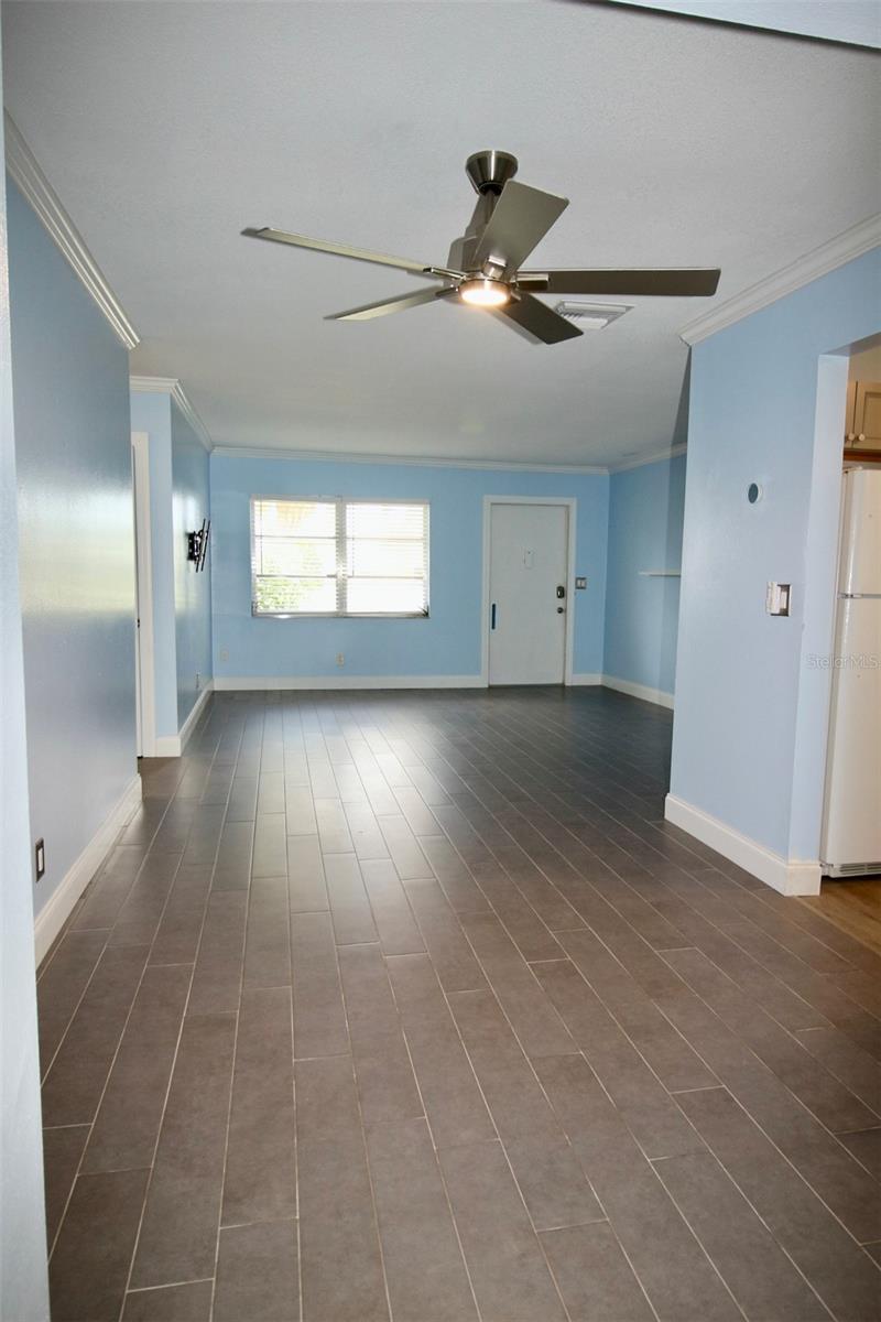 Image 14 of 47 For 3643 Mainlands Boulevard N