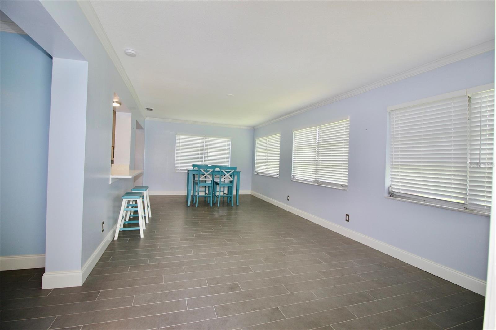Image 15 of 47 For 3643 Mainlands Boulevard N