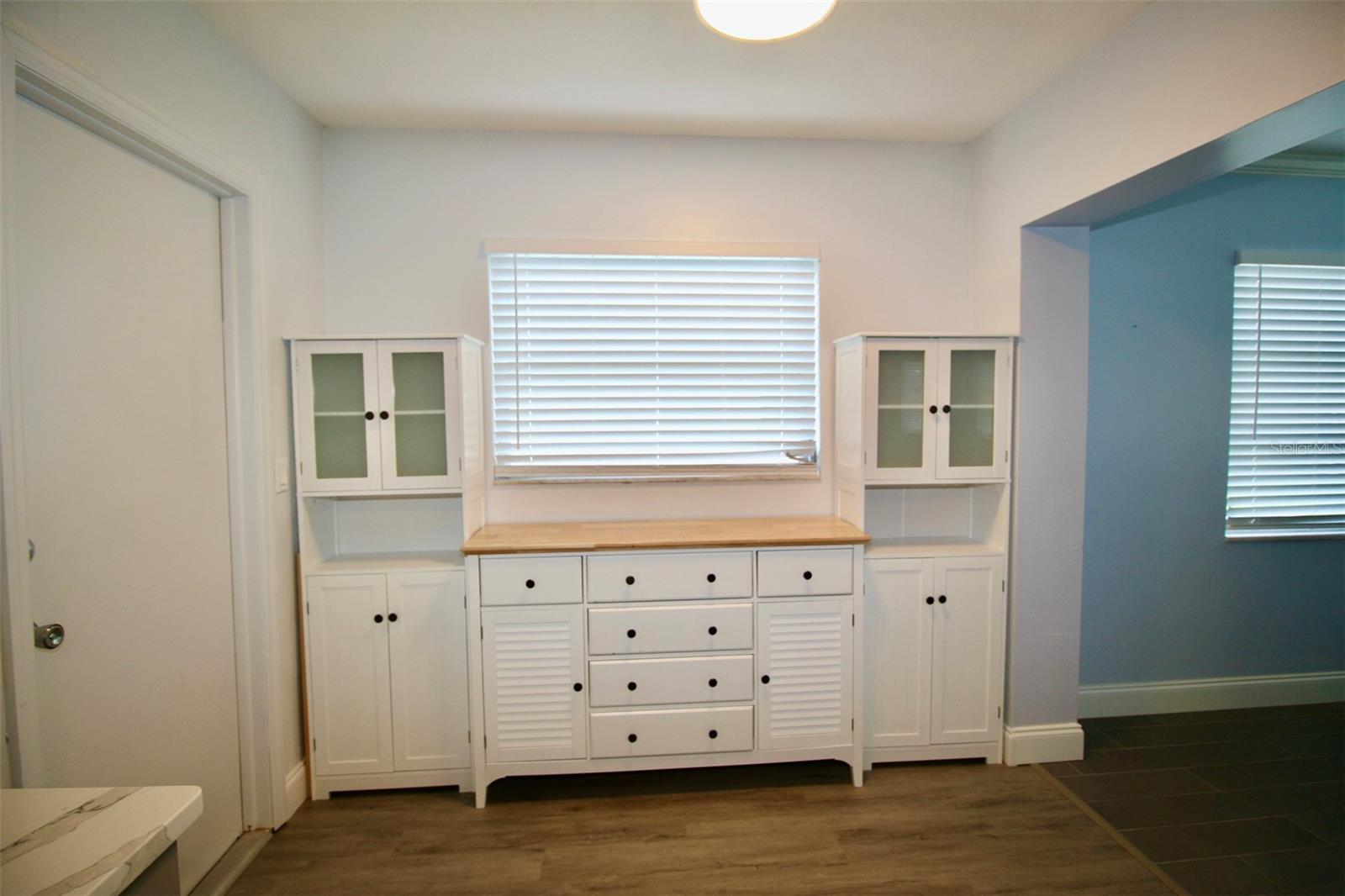 Image 23 of 47 For 3643 Mainlands Boulevard N