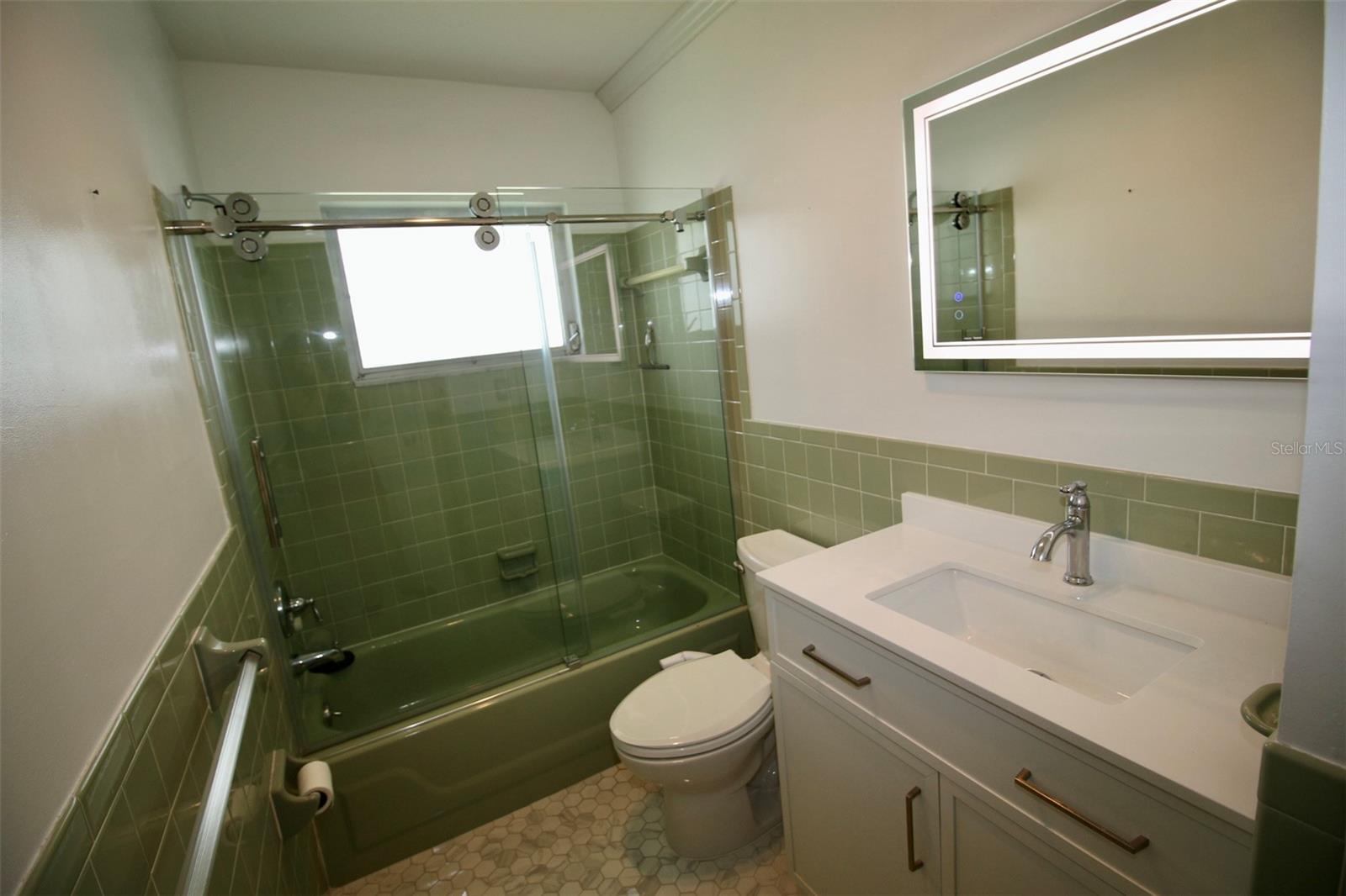 Image 27 of 47 For 3643 Mainlands Boulevard N
