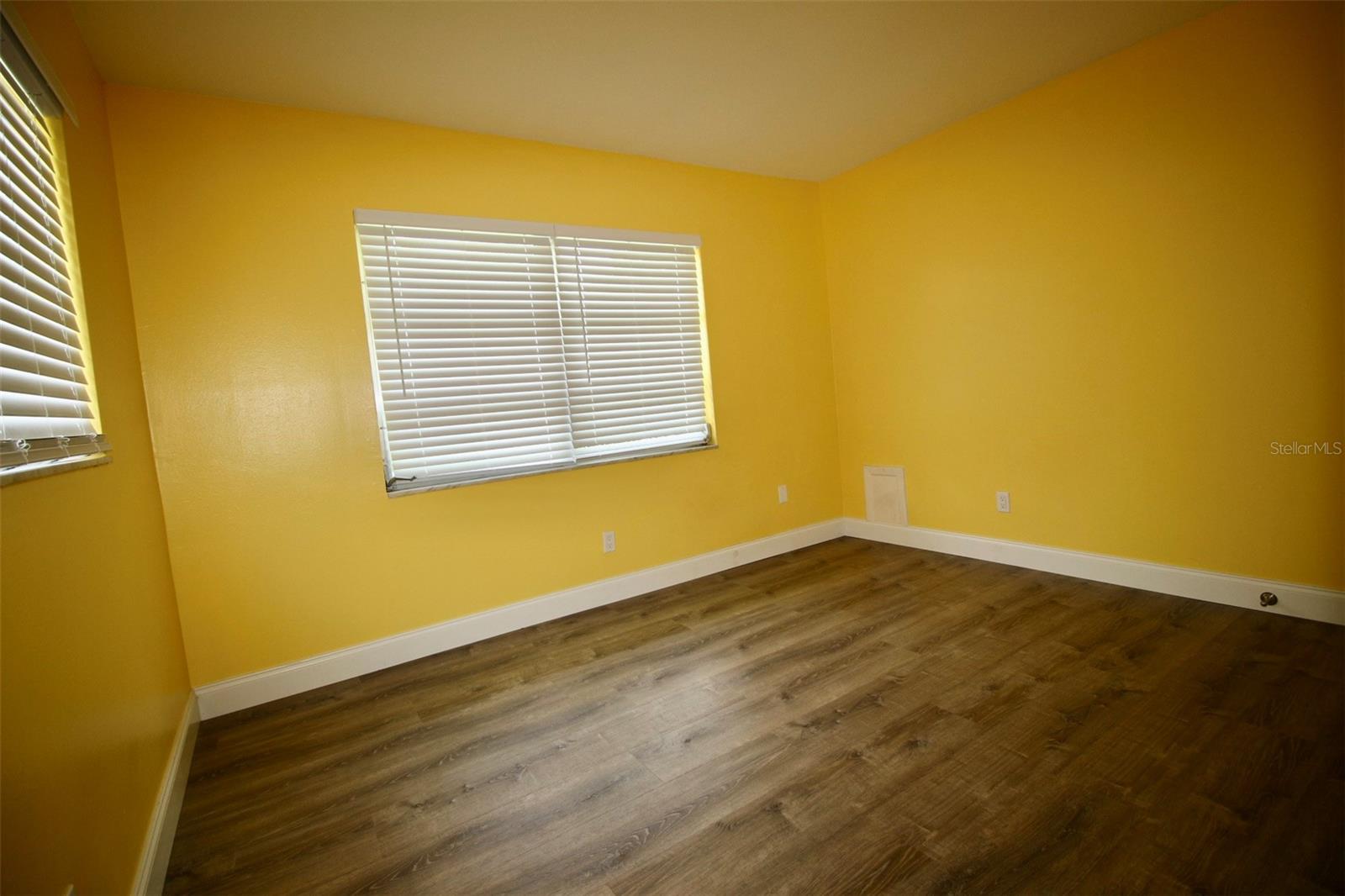 Image 29 of 47 For 3643 Mainlands Boulevard N