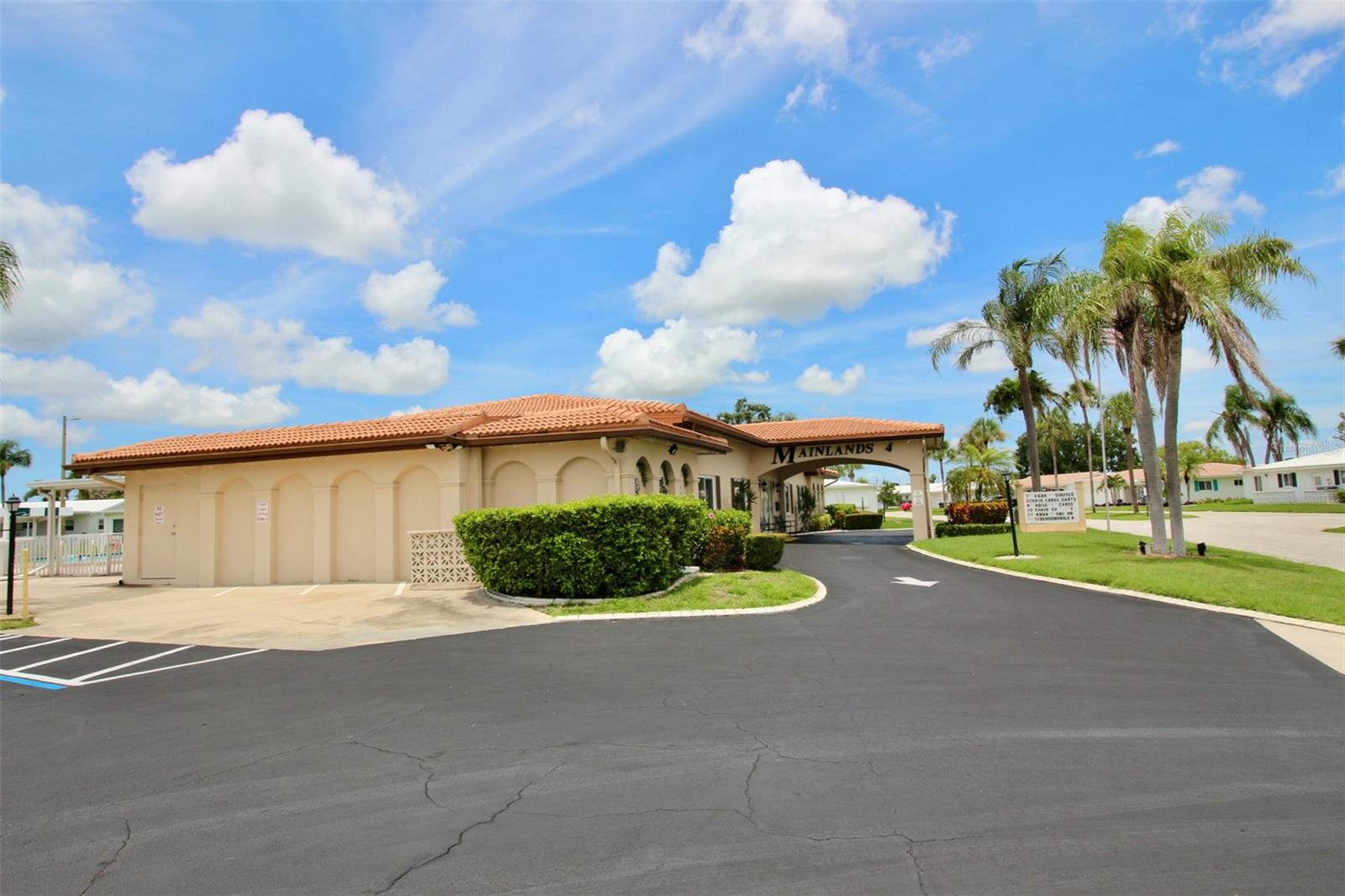 Image 40 of 47 For 3643 Mainlands Boulevard N