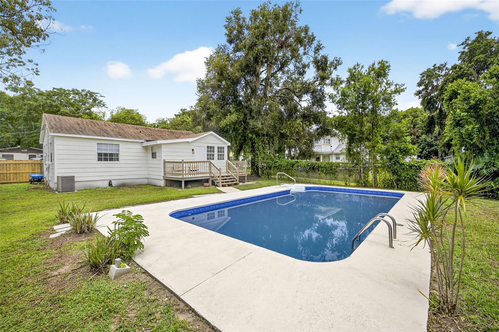 Image 22 of 34 For 770 Orange Avenue