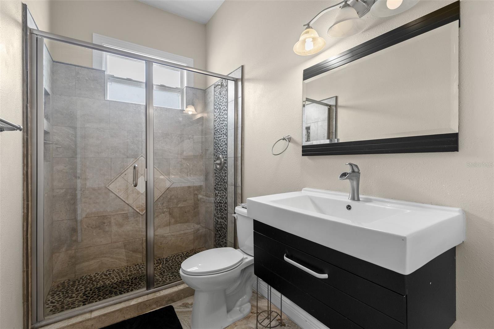 Image 17 of 37 For 417 Vine Keeper Court