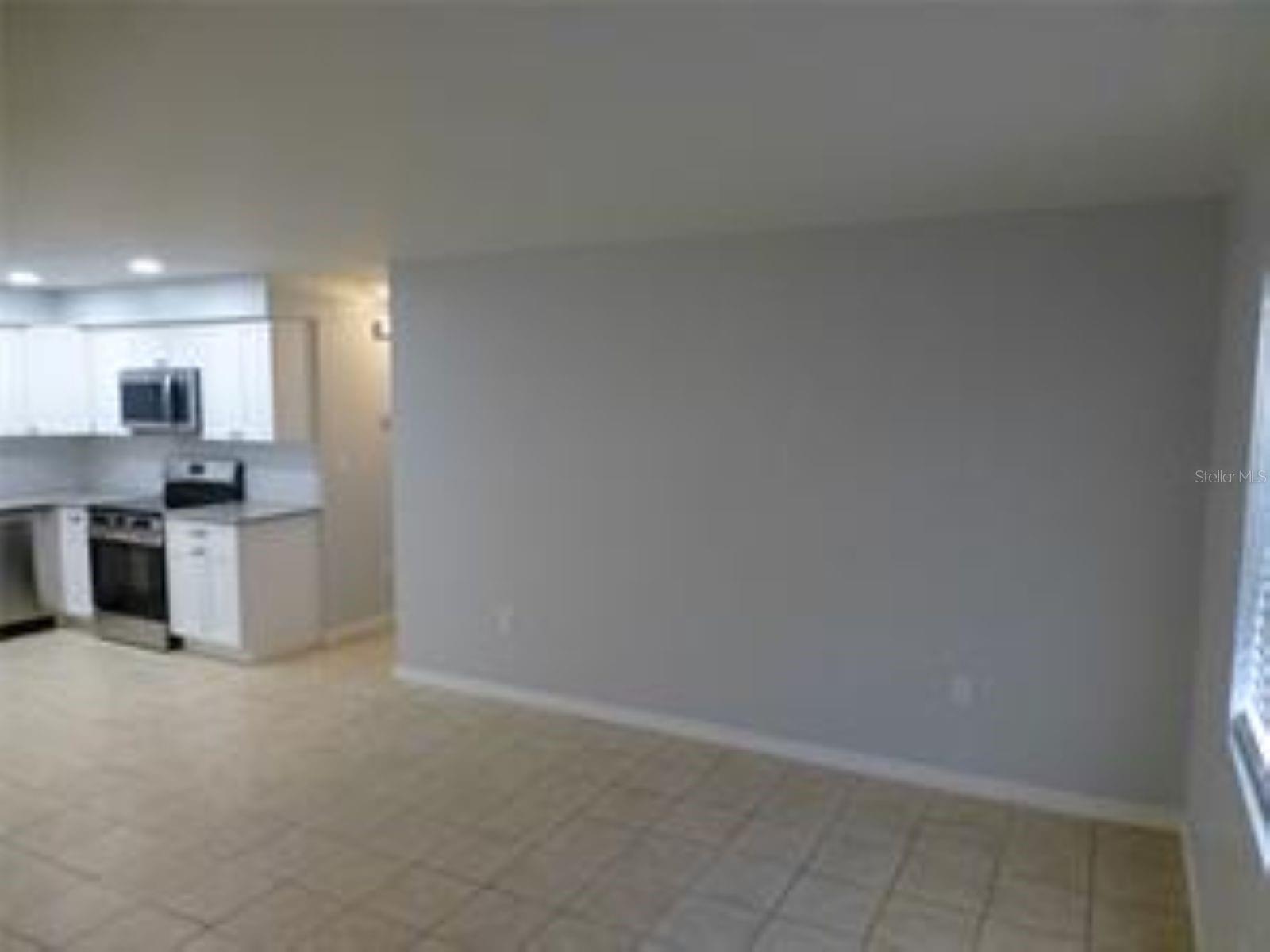 Image 4 of 17 For 321 Jeru Boulevard A