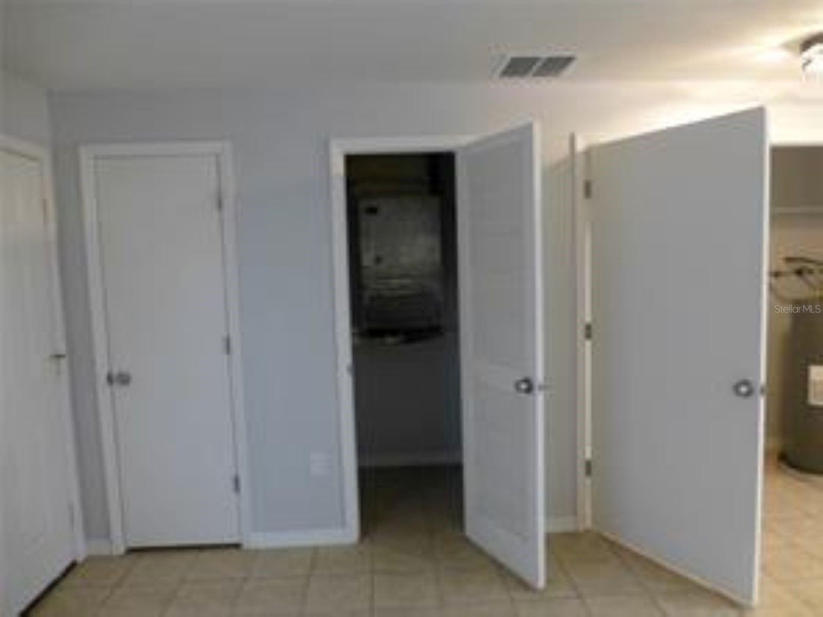 Image 7 of 17 For 321 Jeru Boulevard A