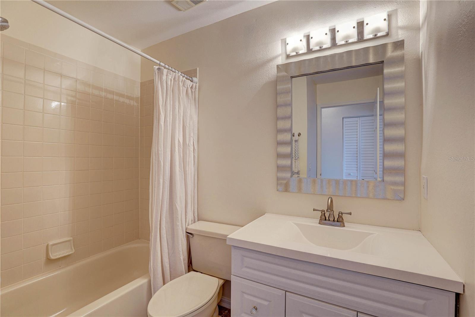 Image 24 of 35 For 4515 Whitton Way 131