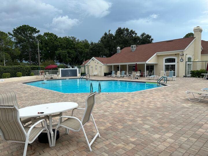 Listing photo id 35 for 4515 Whitton Way 131