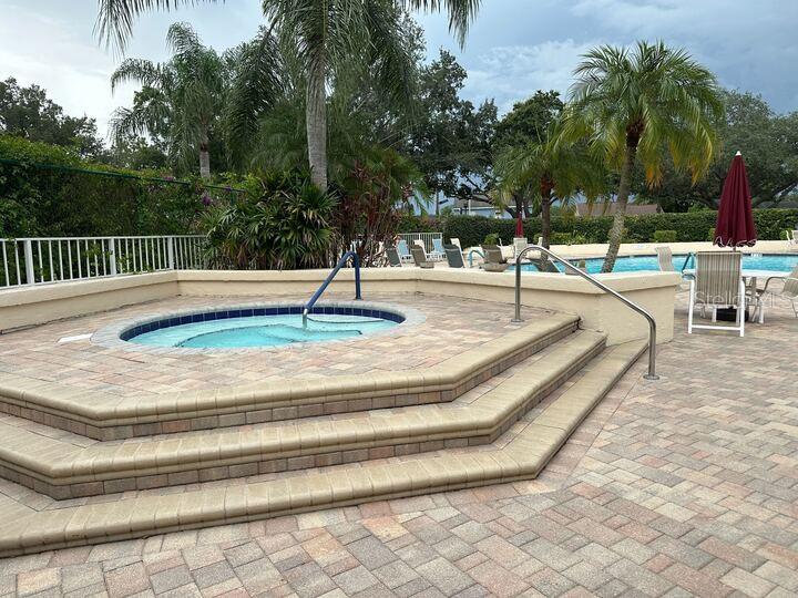 Listing photo id 36 for 4515 Whitton Way 131