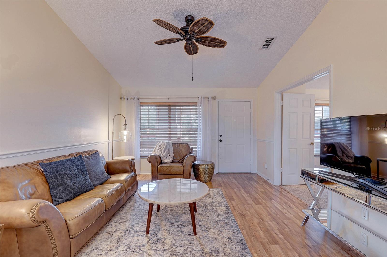 Image 8 of 35 For 4515 Whitton Way 131