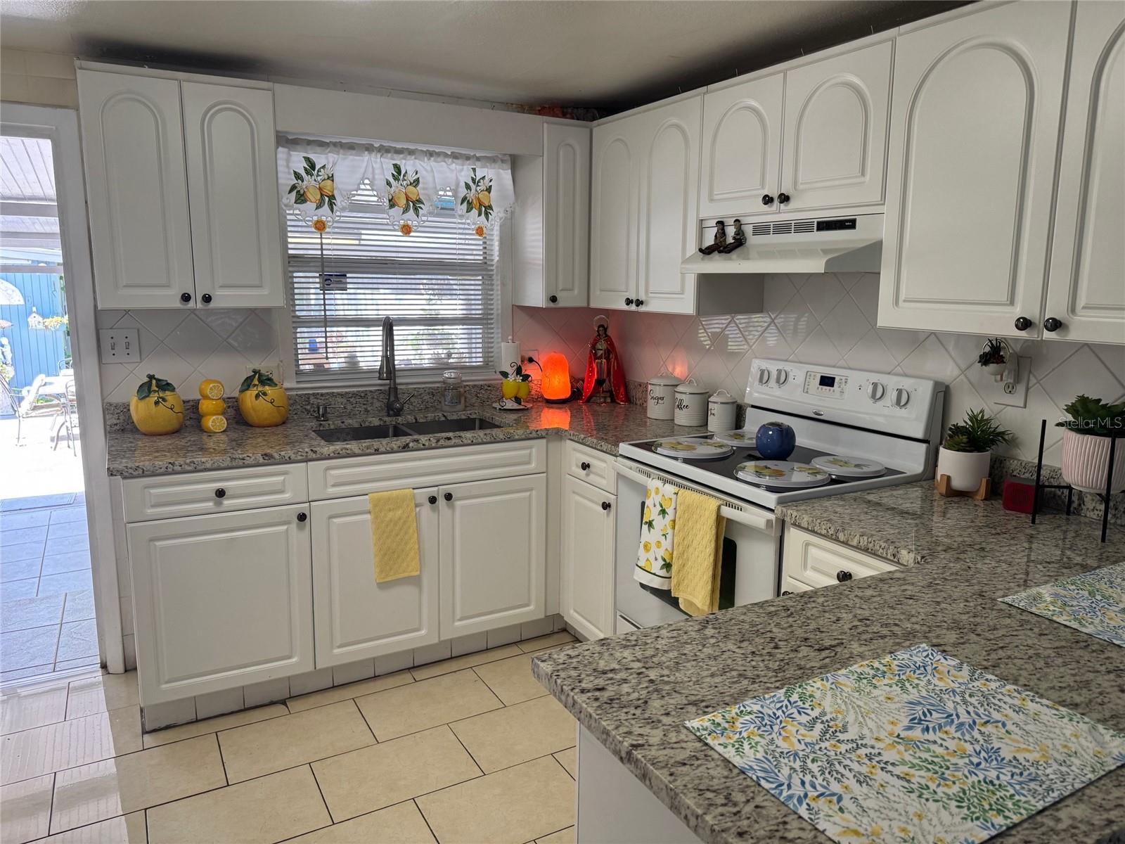 Image 17 of 24 For 3322 Saint Joseph Street