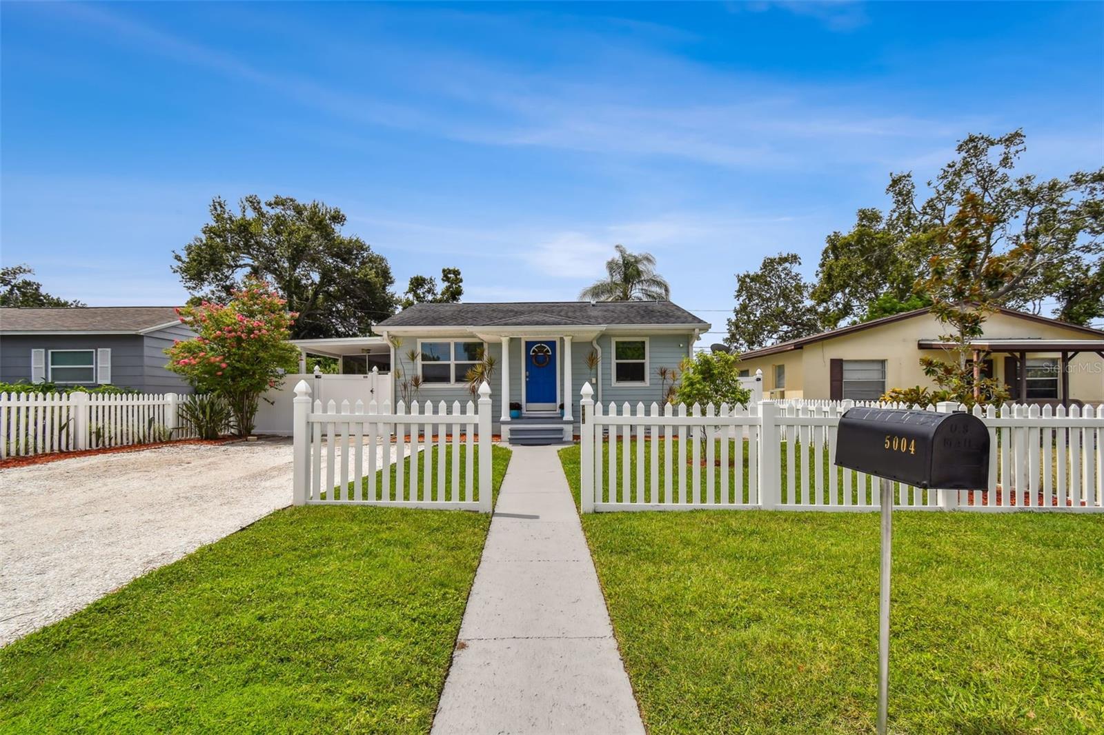 Image 3 of 39 For 5004 12th Avenue S