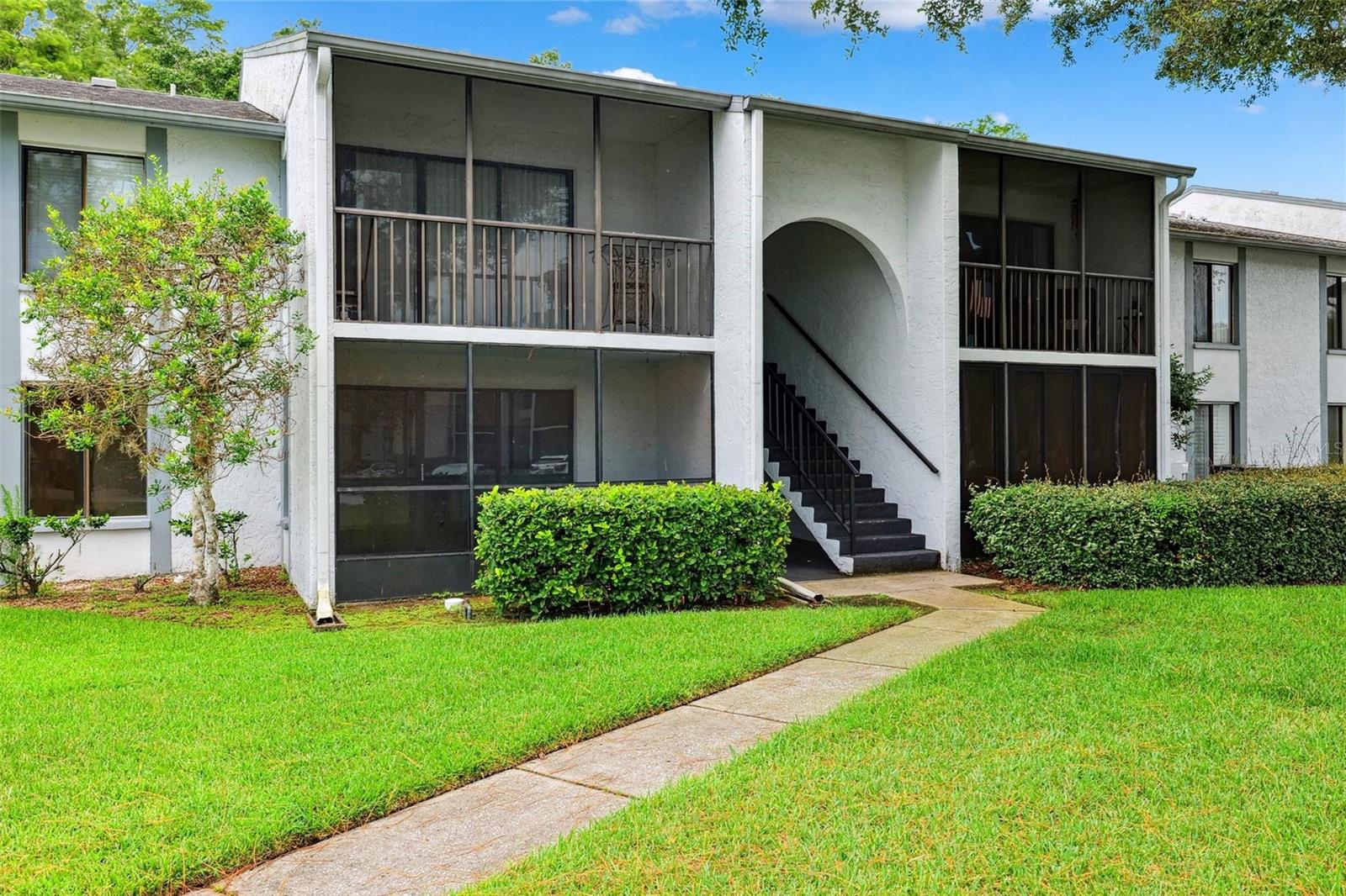 Image 4 of 27 For 1326 Pine Ridge Circle E A1