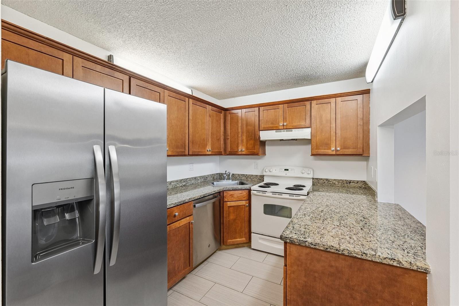 Image 6 of 27 For 1326 Pine Ridge Circle E A1