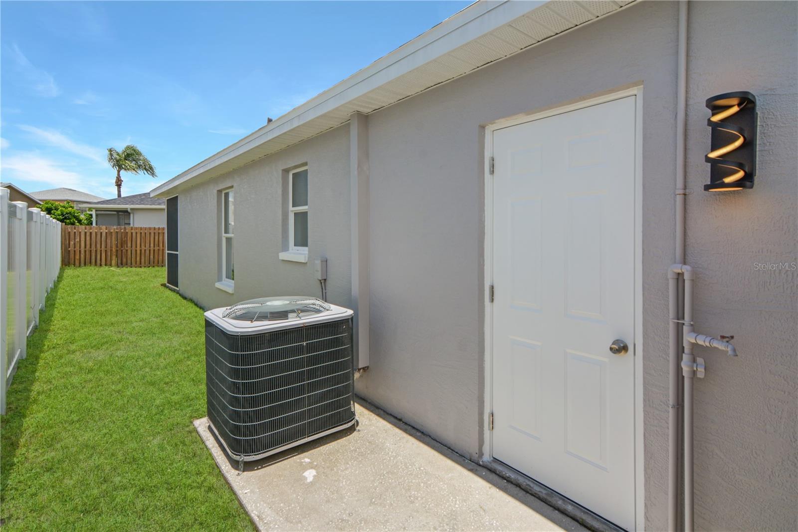 Image 13 of 89 For 8227 National Drive