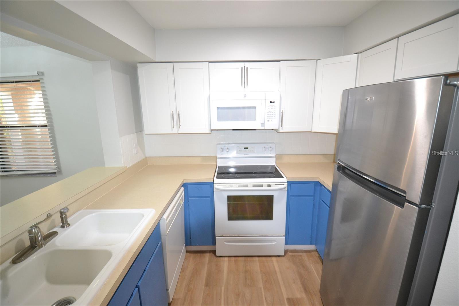 Image 10 of 63 For 3399 Mermoor Drive 110