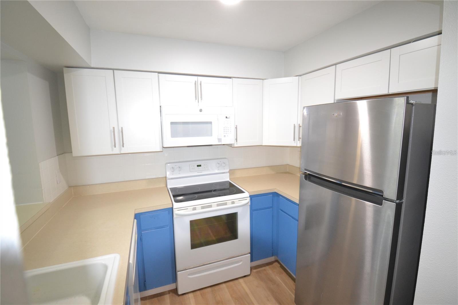 Image 12 of 63 For 3399 Mermoor Drive 110