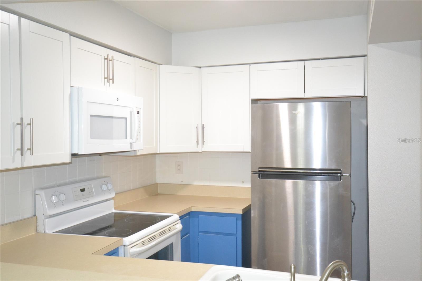 Image 15 of 63 For 3399 Mermoor Drive 110