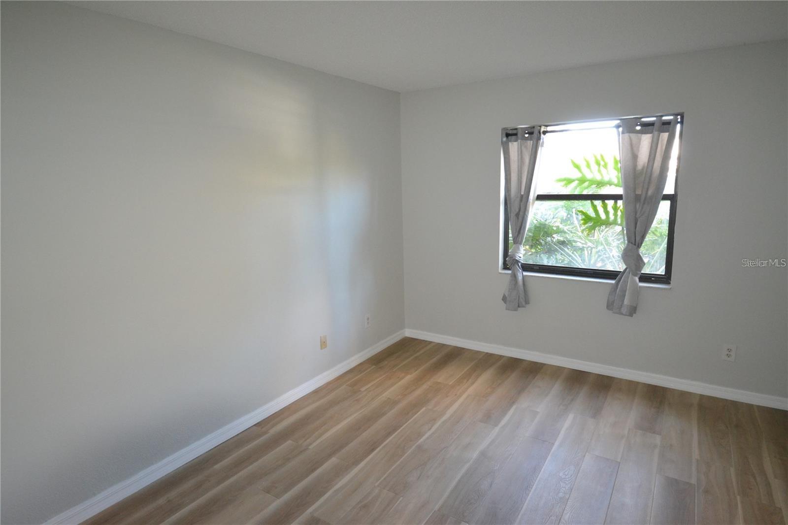 Image 25 of 63 For 3399 Mermoor Drive 110