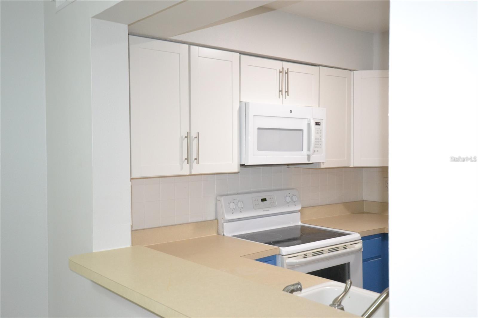 Image 8 of 63 For 3399 Mermoor Drive 110