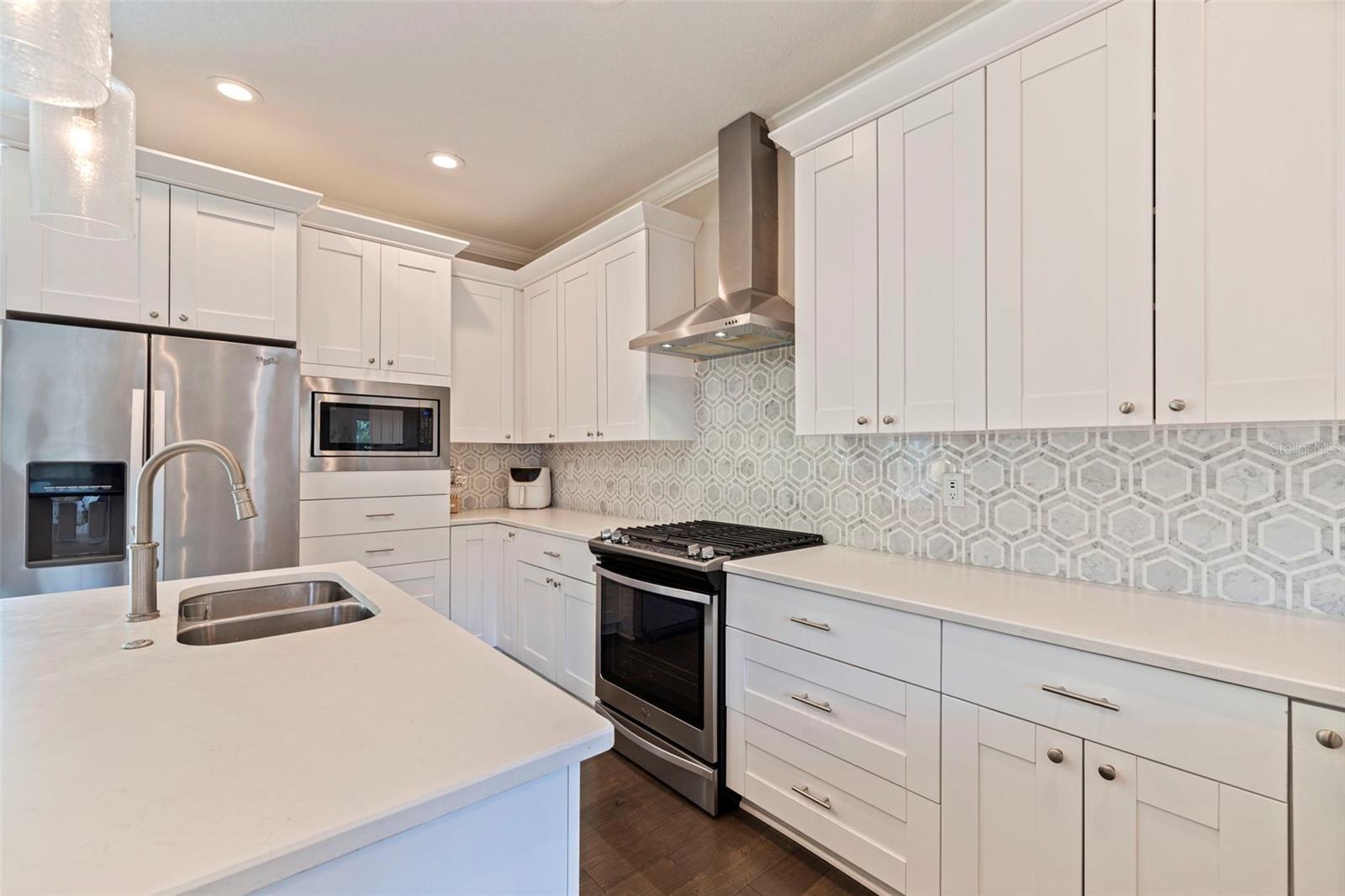 Image 17 of 42 For 440 11th Avenue Ne