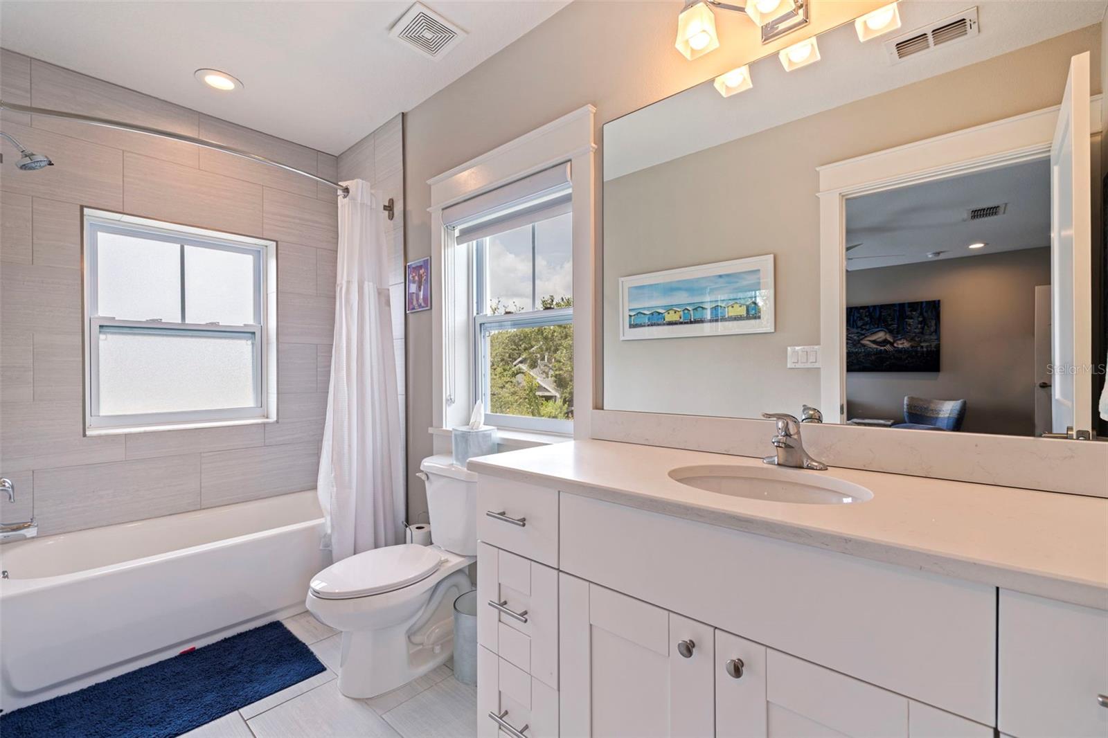 Image 31 of 42 For 440 11th Avenue Ne