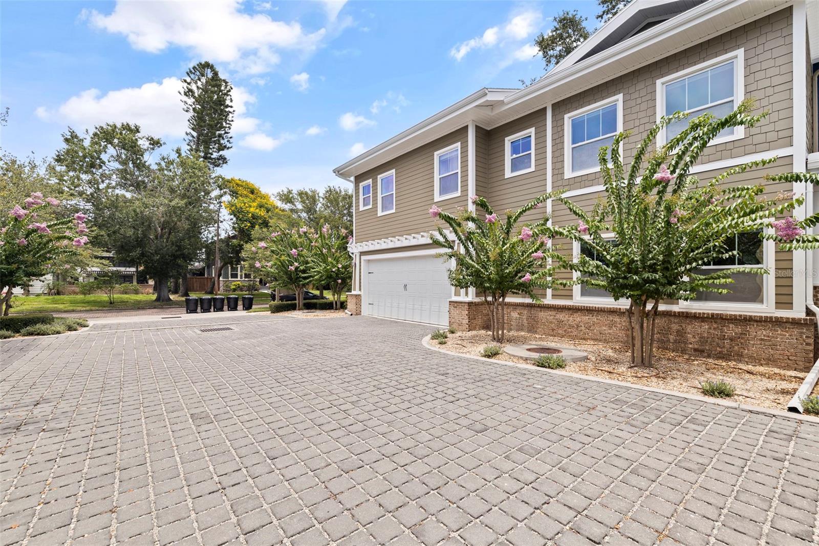 Image 34 of 42 For 440 11th Avenue Ne