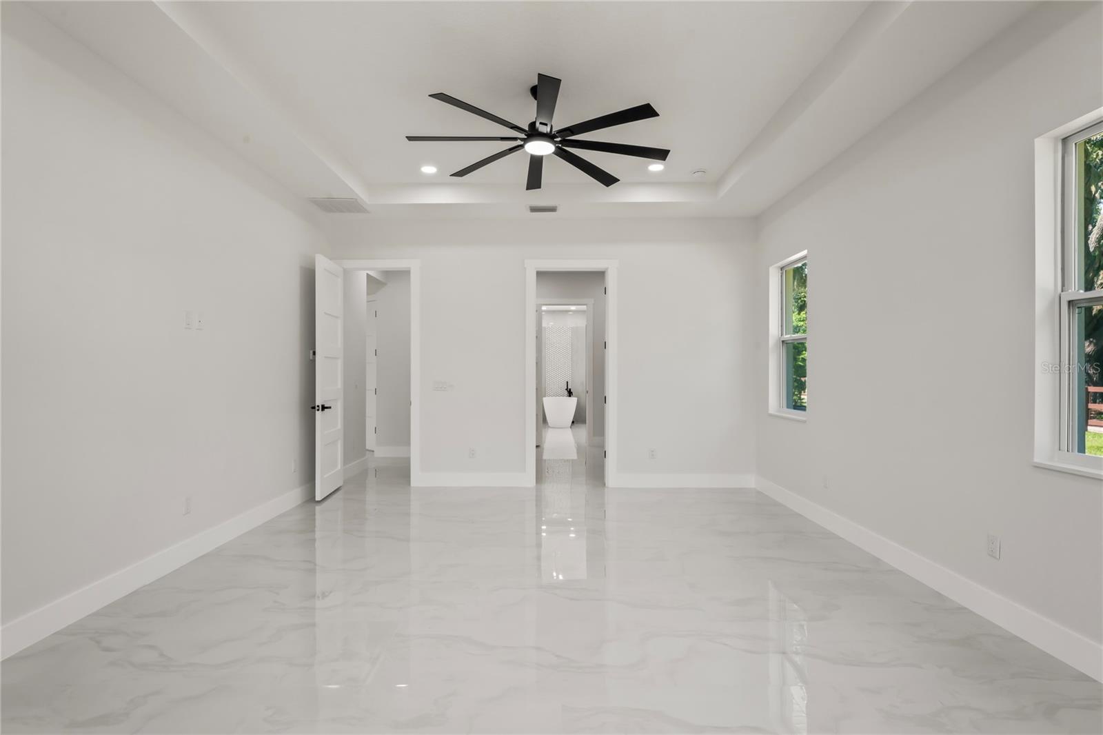 Listing photo id 30 for 14060 Sydney Road