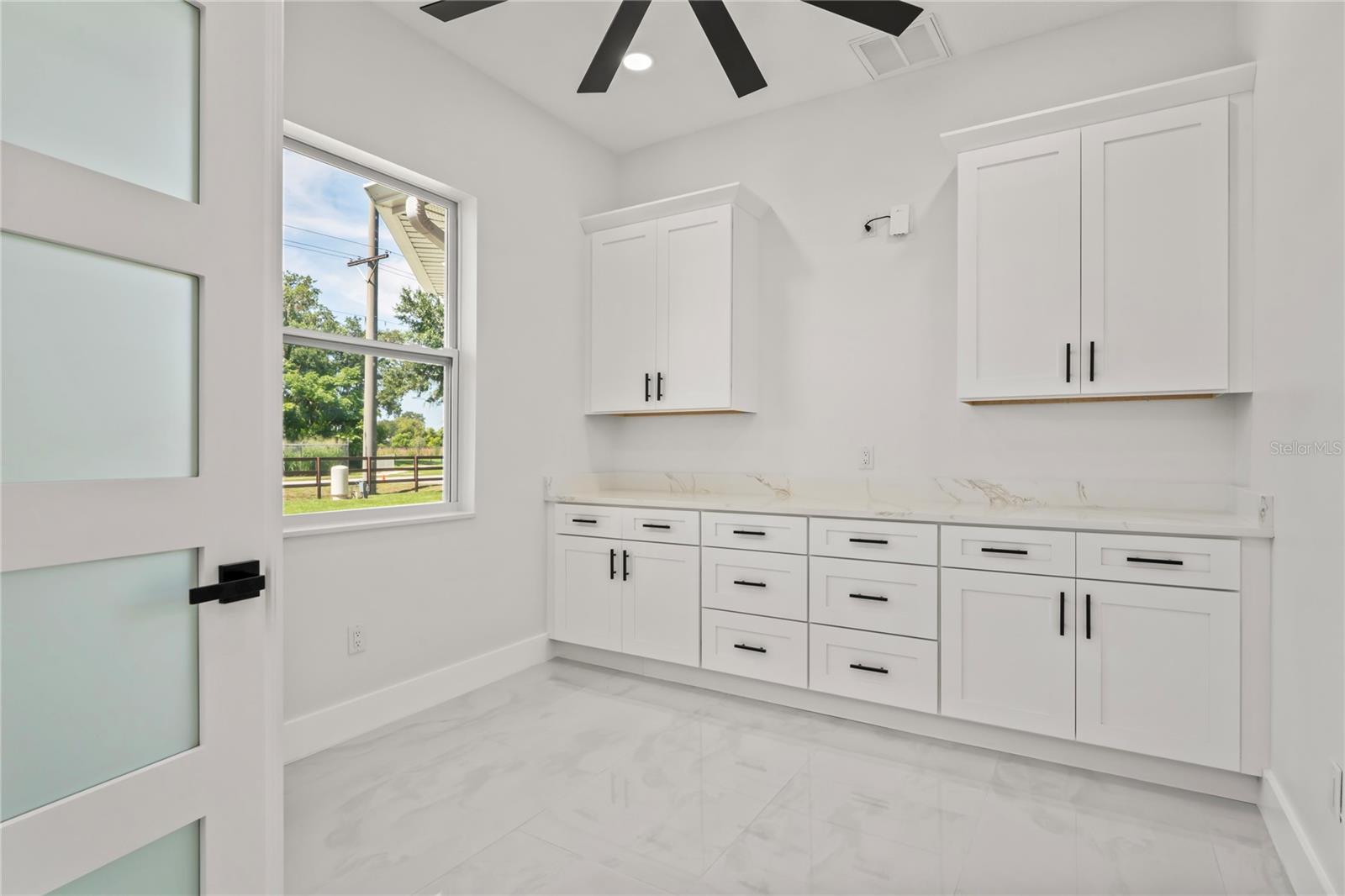 Listing photo id 42 for 14060 Sydney Road